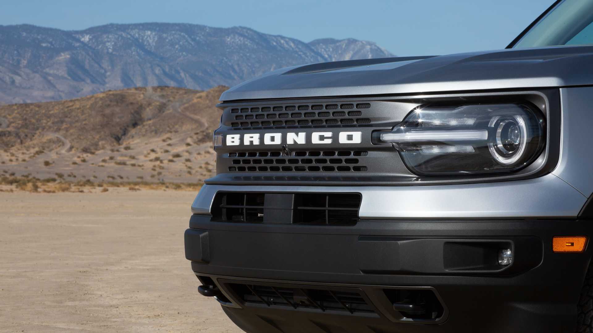 Ford Recalls Nearly 700k SUVs Due To Fire Risk