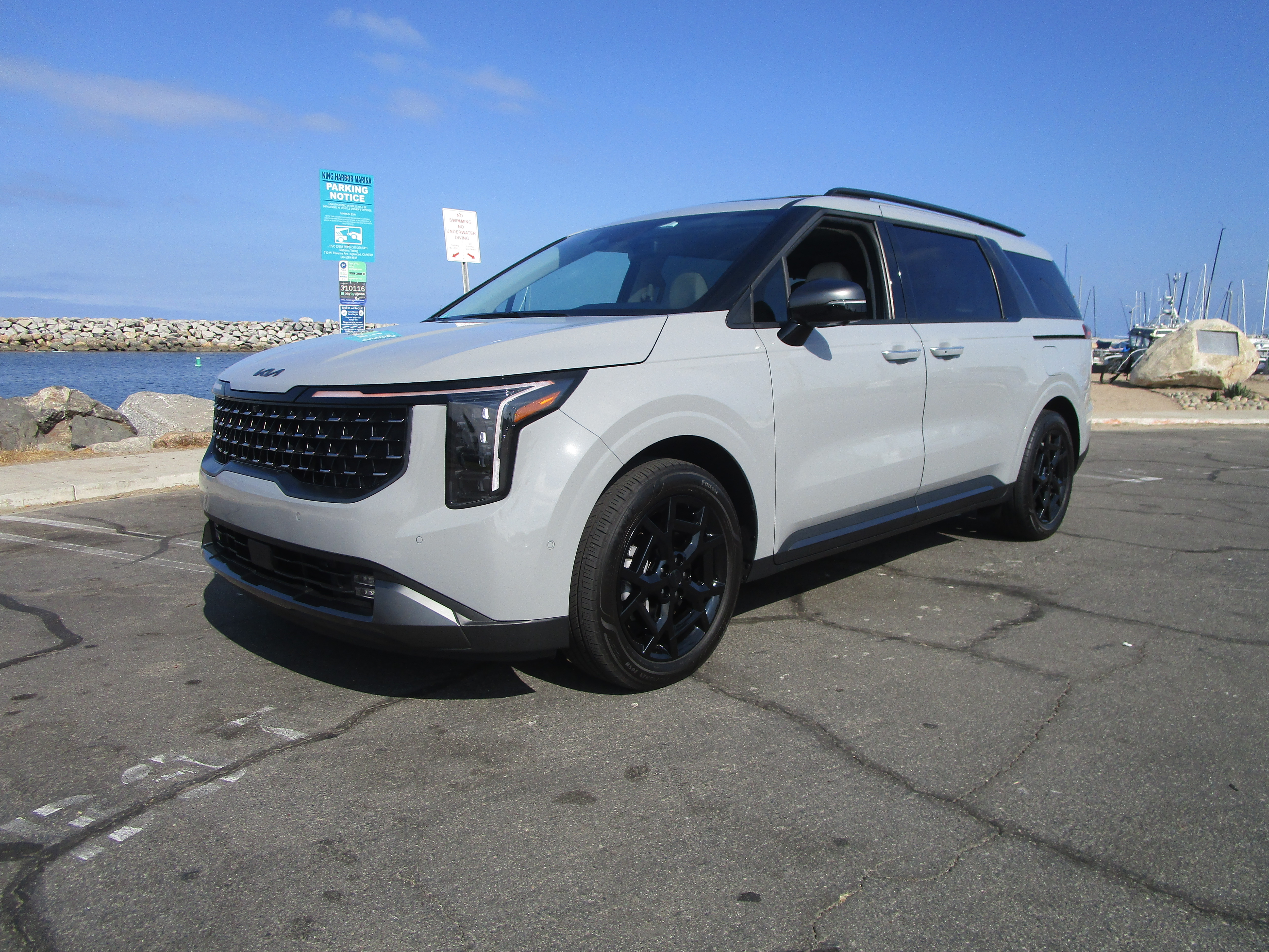 Kia Carnival Hybrid Review: Luxury and Efficiency Combined by Ben Lewis