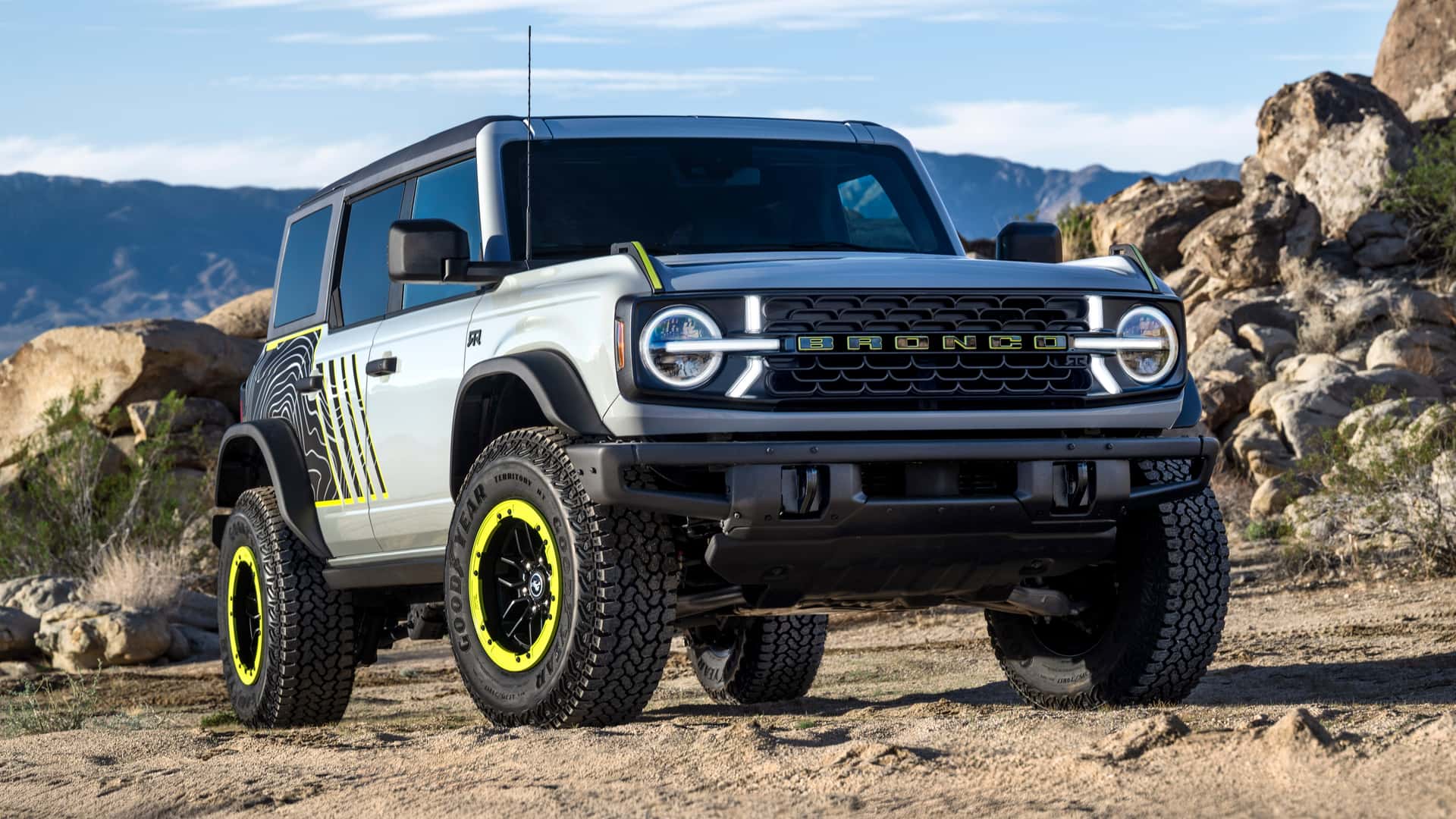 2027 Ford Bronco RTR Adds Style To The Art of Desert Running