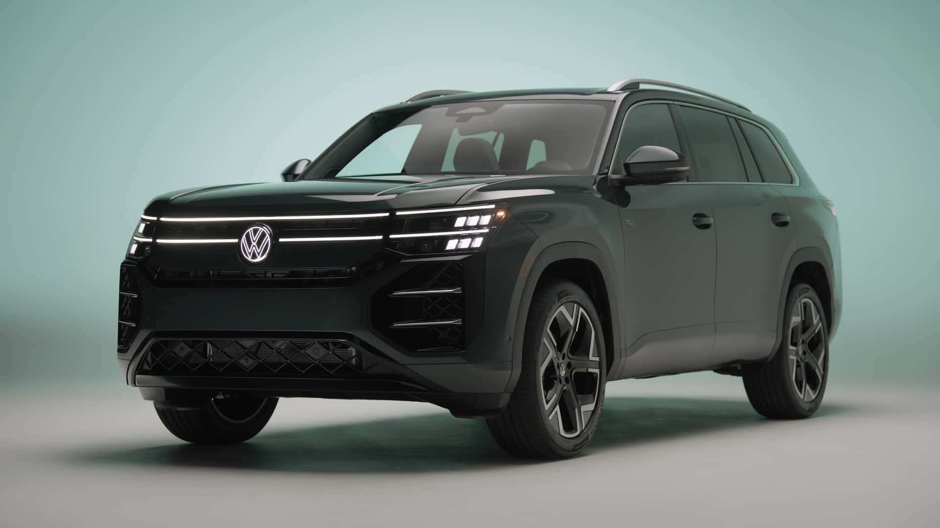 Volkswagen Atlas Goes To Reform School, Gets Upscale Materials